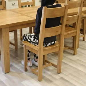 Jídelní židle z dubového masivu