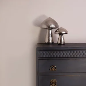 Matná béžová křídová interiérová barva na stěnu Frenchic Stone in Love
