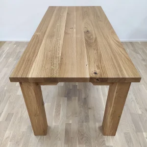 Dubový jídelní stůl pro 8 osob
